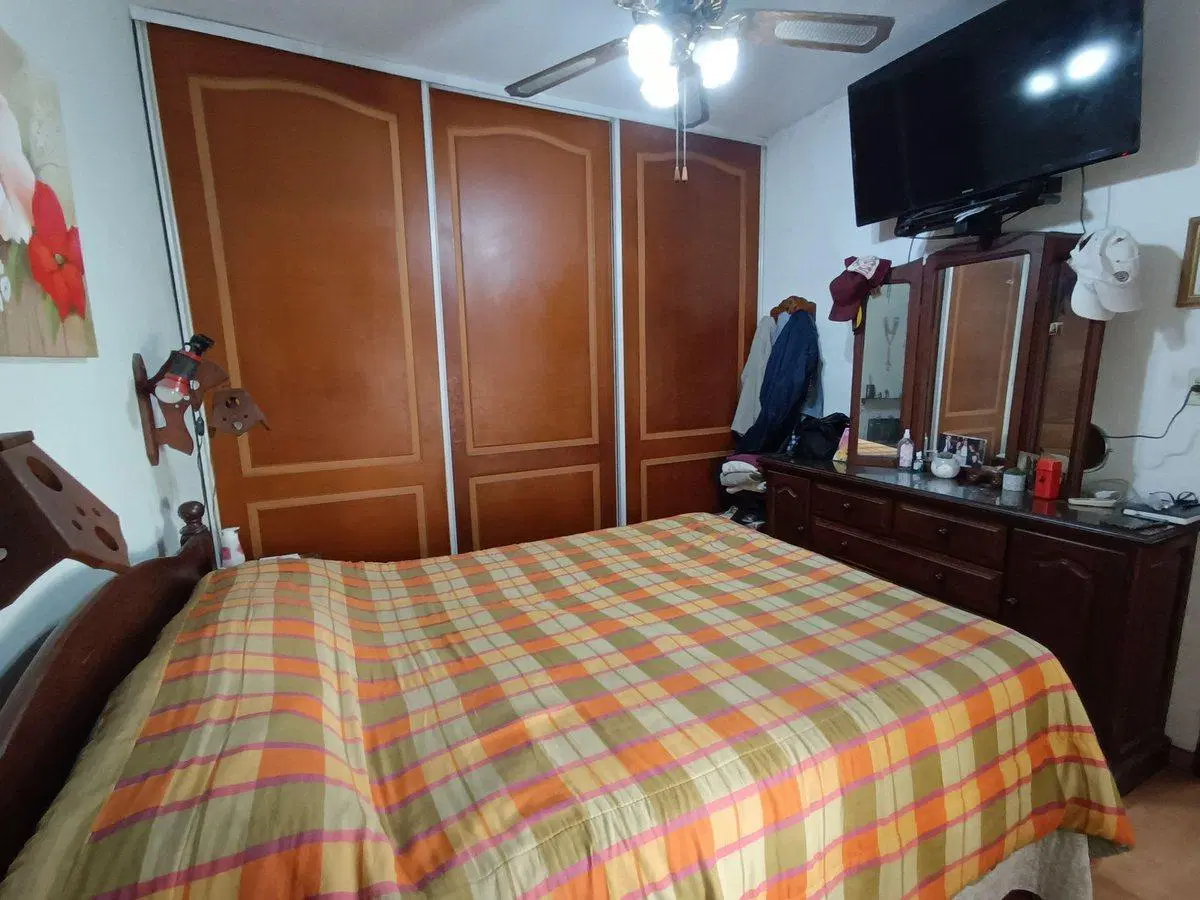 Venta Casa con terreno Bernal Wilde 5