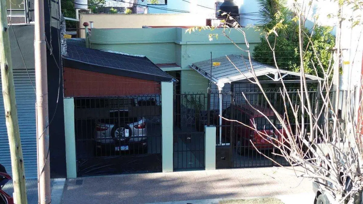 Venta Casa con terreno Bernal Wilde 2
