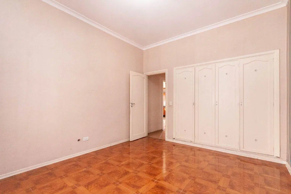 VENTA CASA 3 AMB PATIO COCHERA TERRAZA LANUS ESTE 2