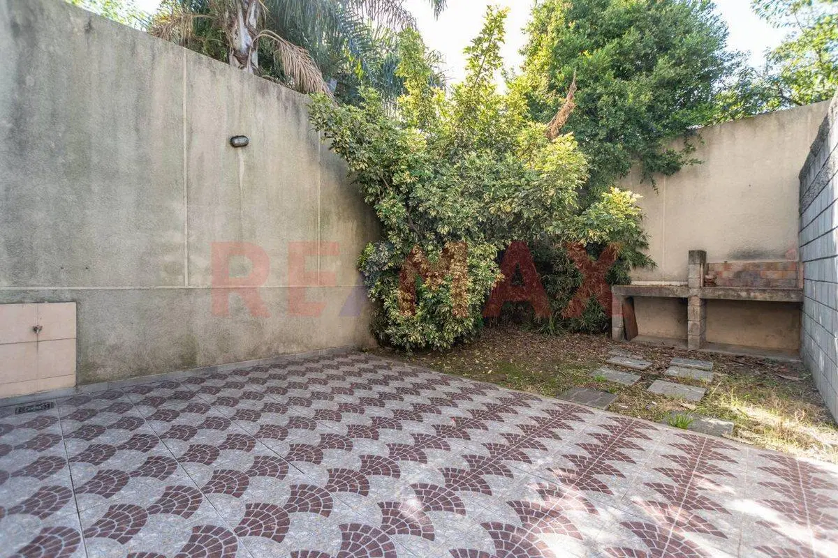VENTA DPTO TIPO PH 2 AMB CON JARDIN Y PARRILLA 5