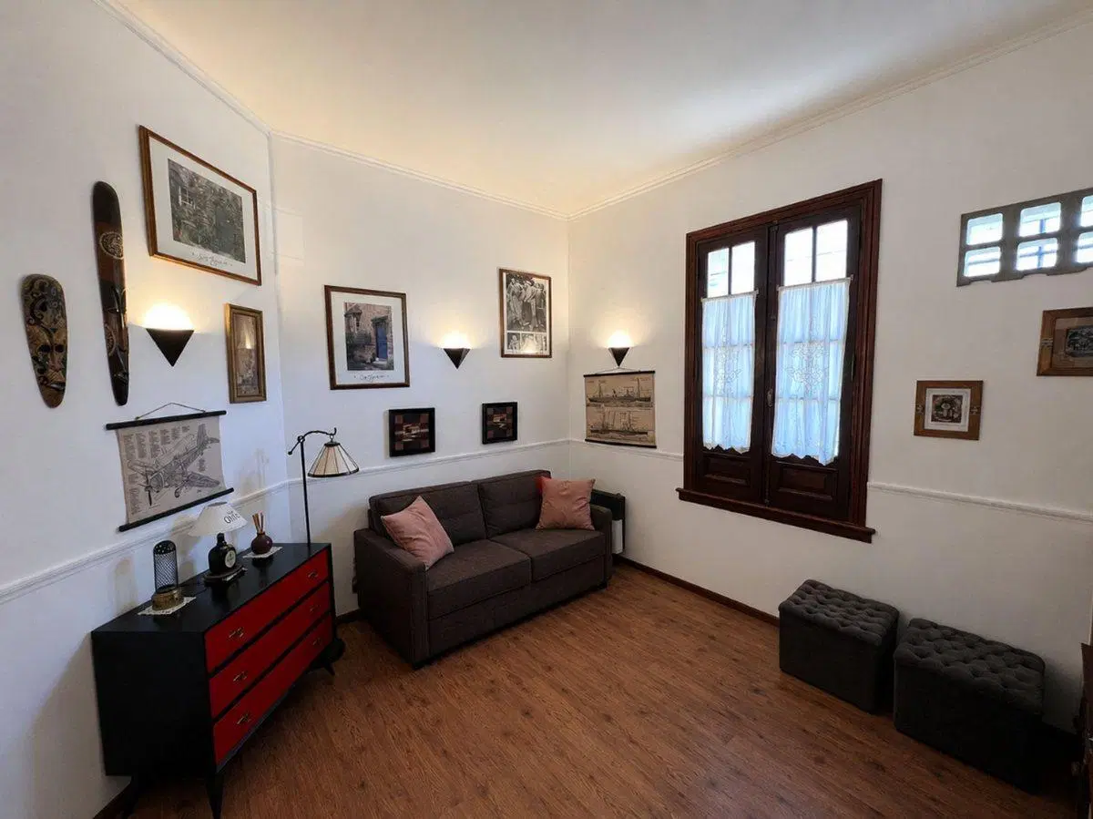VENTA CASA LOTE PROPIO EN ESQUINA CHACARITA 2