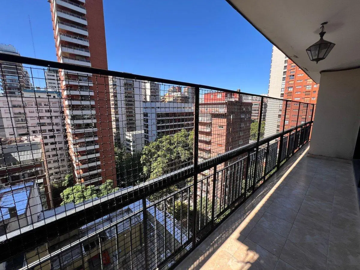 Venta depto en torre de categoría belgrano cochera 8