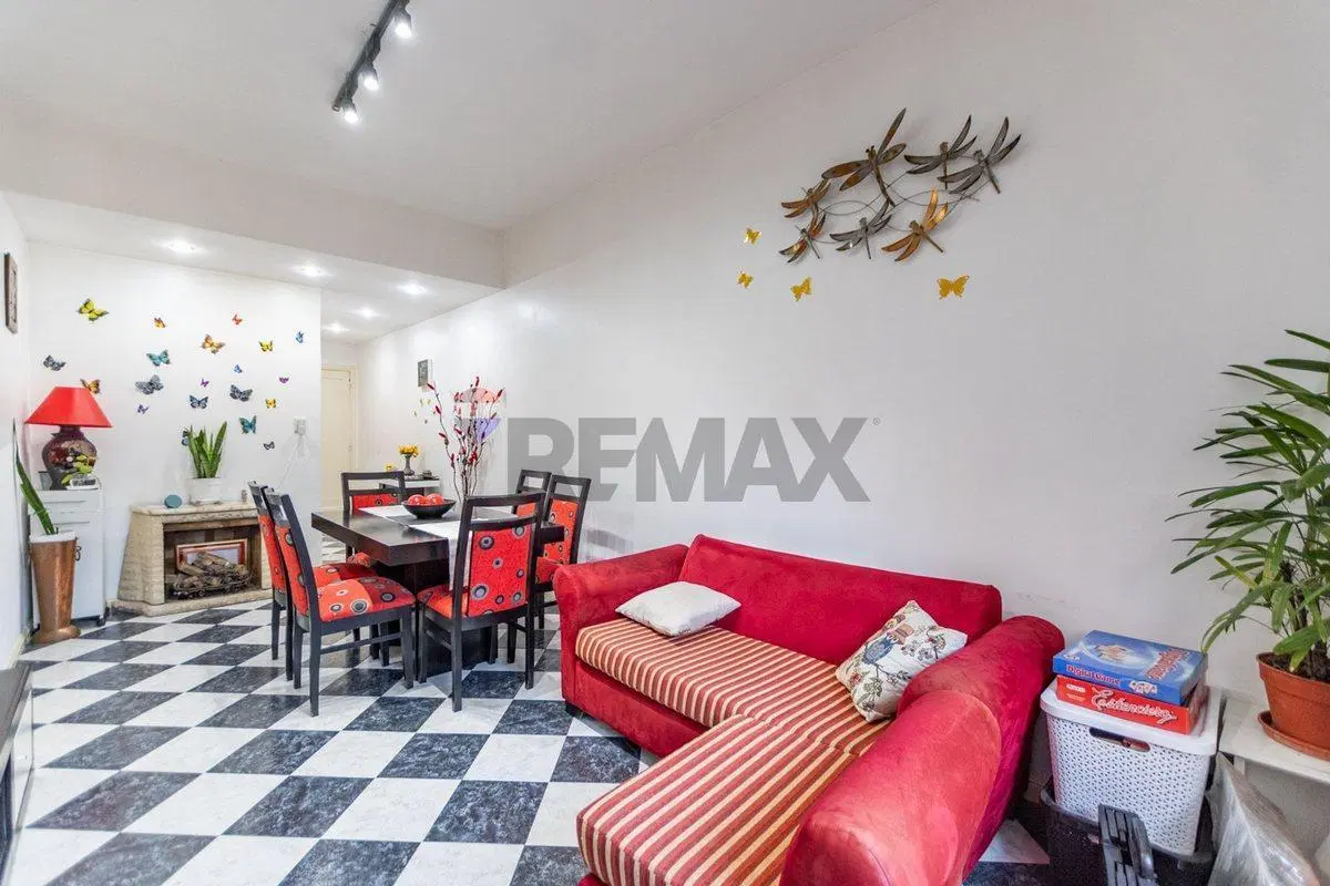 Venta departamento 3 ambientes reciclado en Flores 8