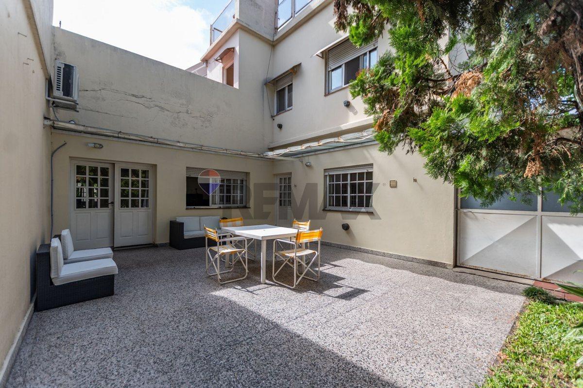 Foto de Venta casa 4 ambientes con jardin y cochera Lugano, imagen 3