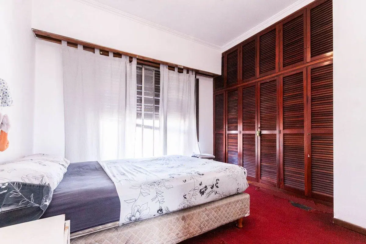 VENTA Casa patio y cochera NUEVO VALOR 5