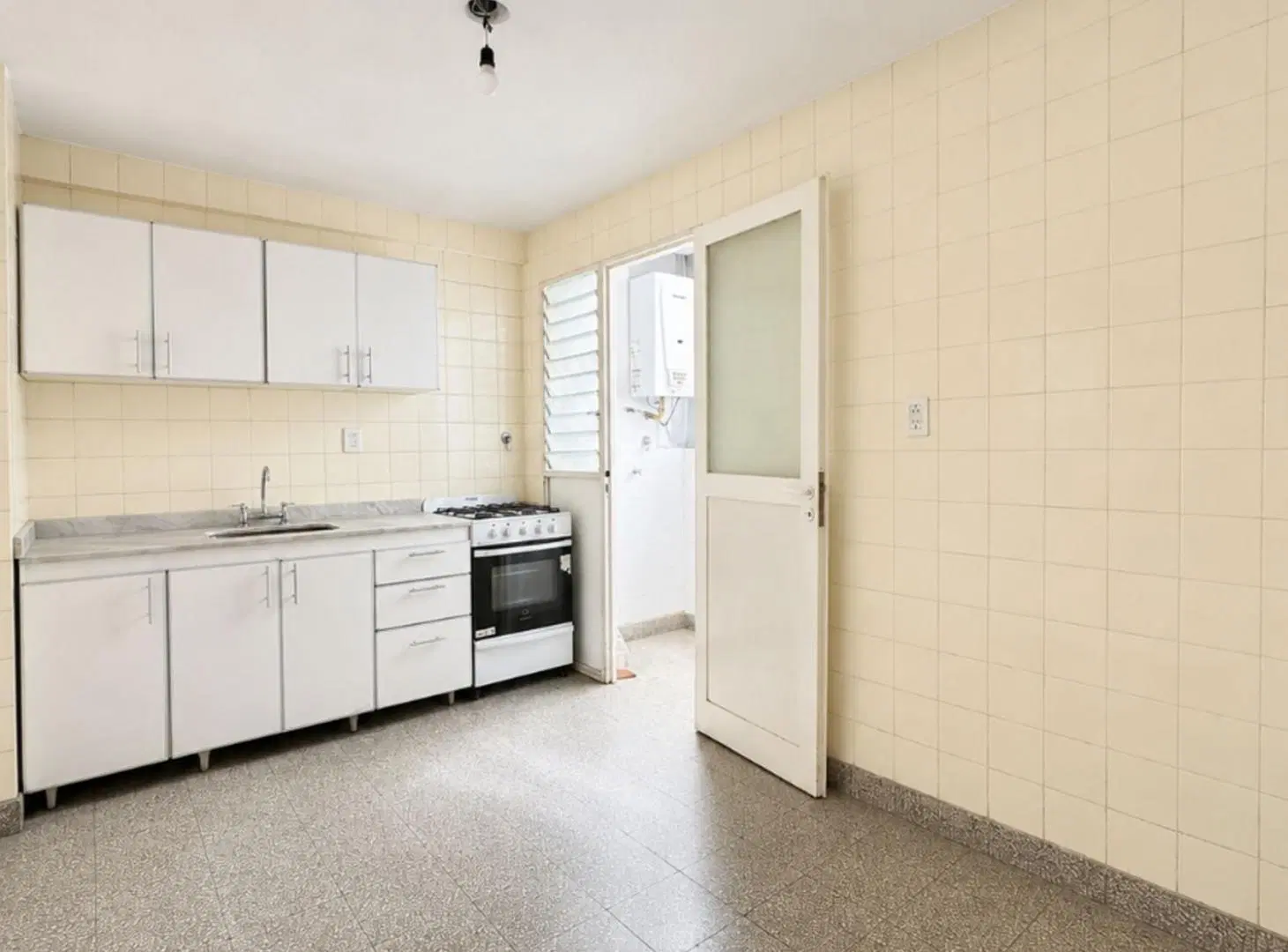 VENTA COMODO DPTO 3 AMB EN CABALLITO 5