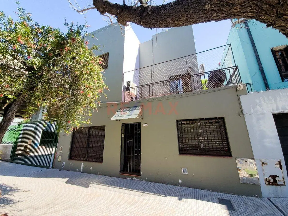 CASA EN VENTA 5 AMB. PARQUE CHACABUCO 4