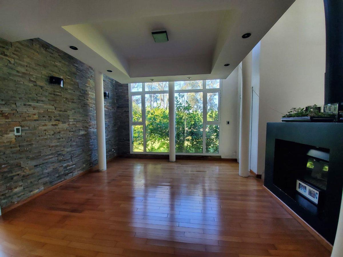 Foto de Venta Casa 5 amb. Bº Cerrado Santa Ana Fco.Alvarez, imagen 5