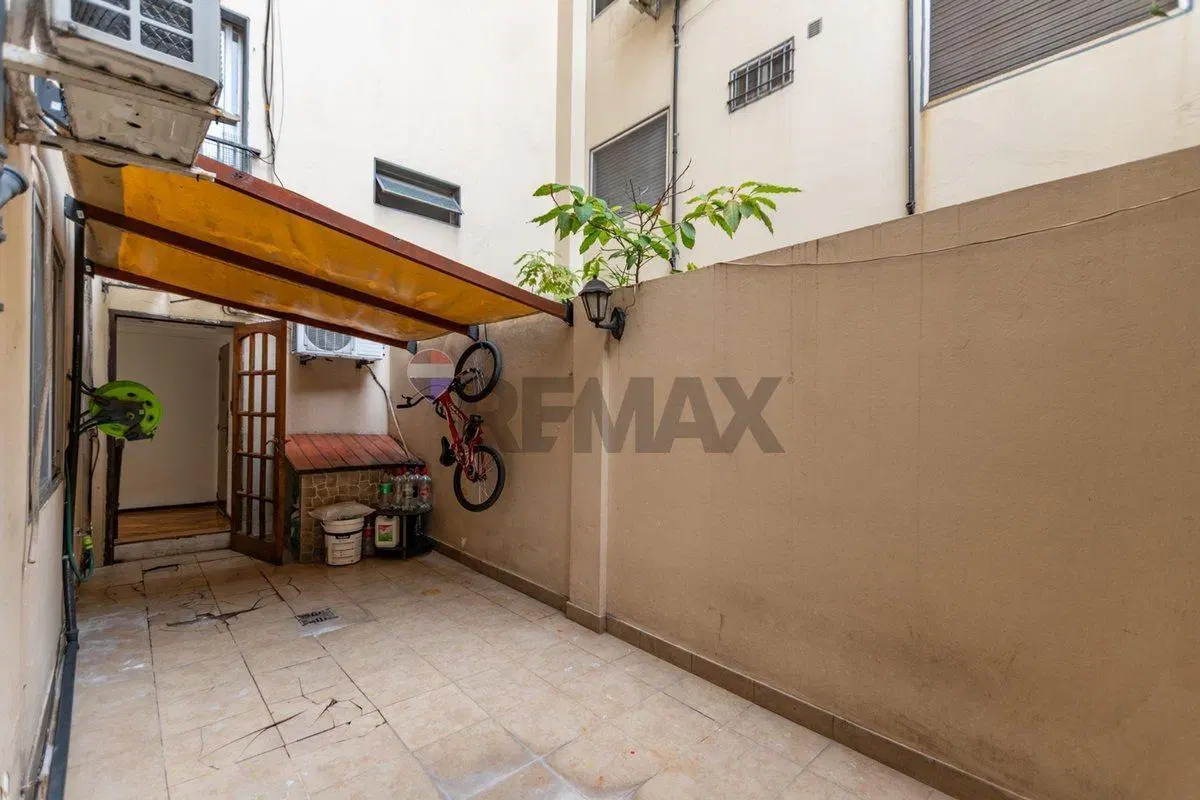 VENTA 3 AMBIENTES CON COCHERA Y BAULERA BALVANERA 2