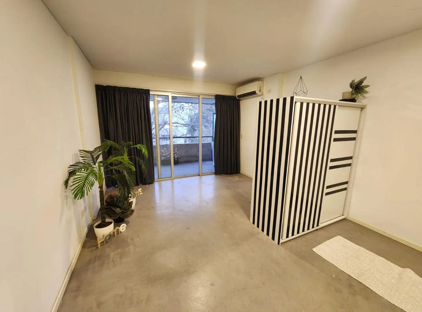 Alquiler Monoambiente c/ balcón. Amenities 3