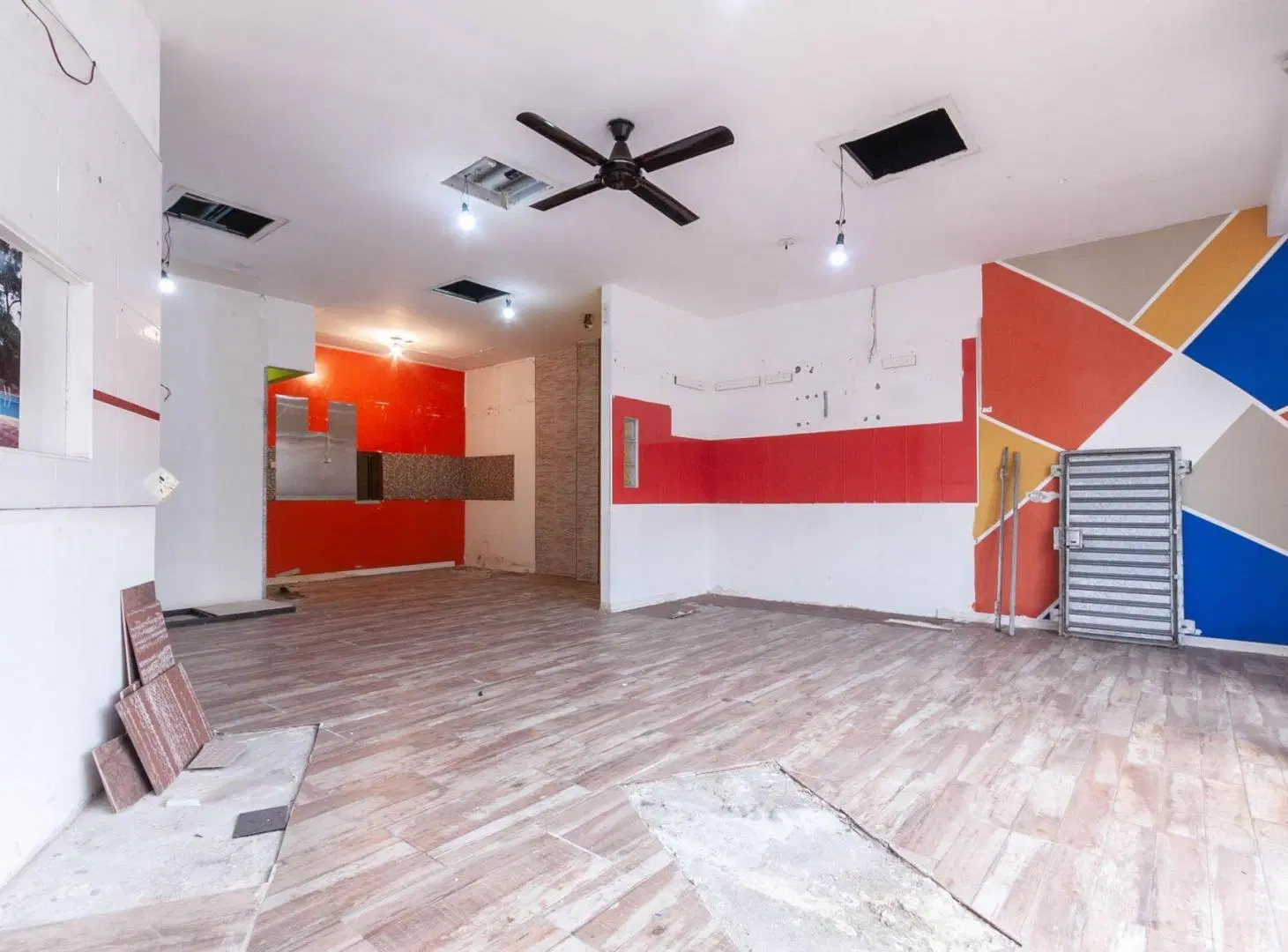ALQUILER LOCAL COMERCIAL 70M2 SOBRE AVENIDA  LANUS 4