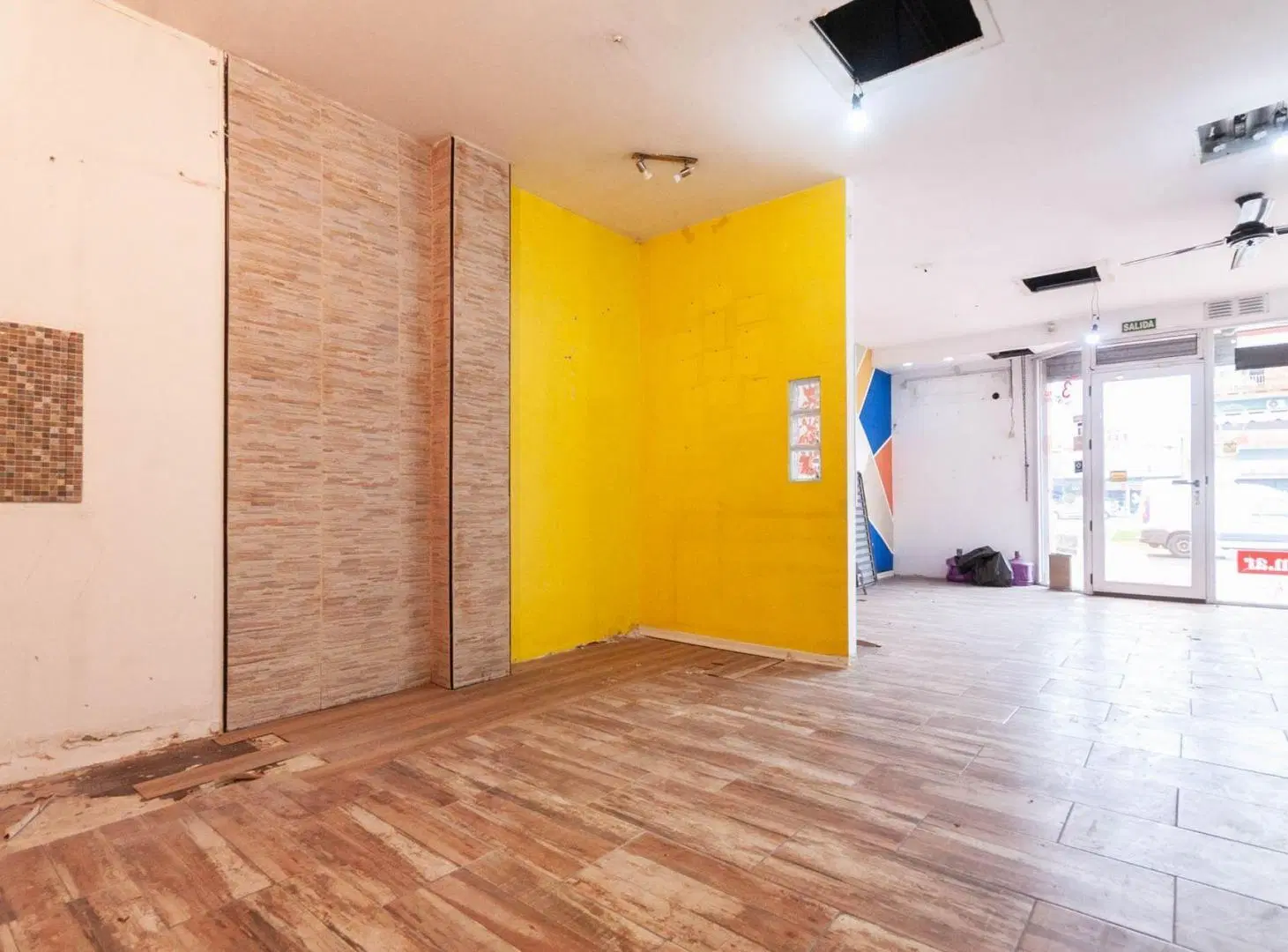 ALQUILER LOCAL COMERCIAL 70M2 SOBRE AVENIDA  LANUS 5