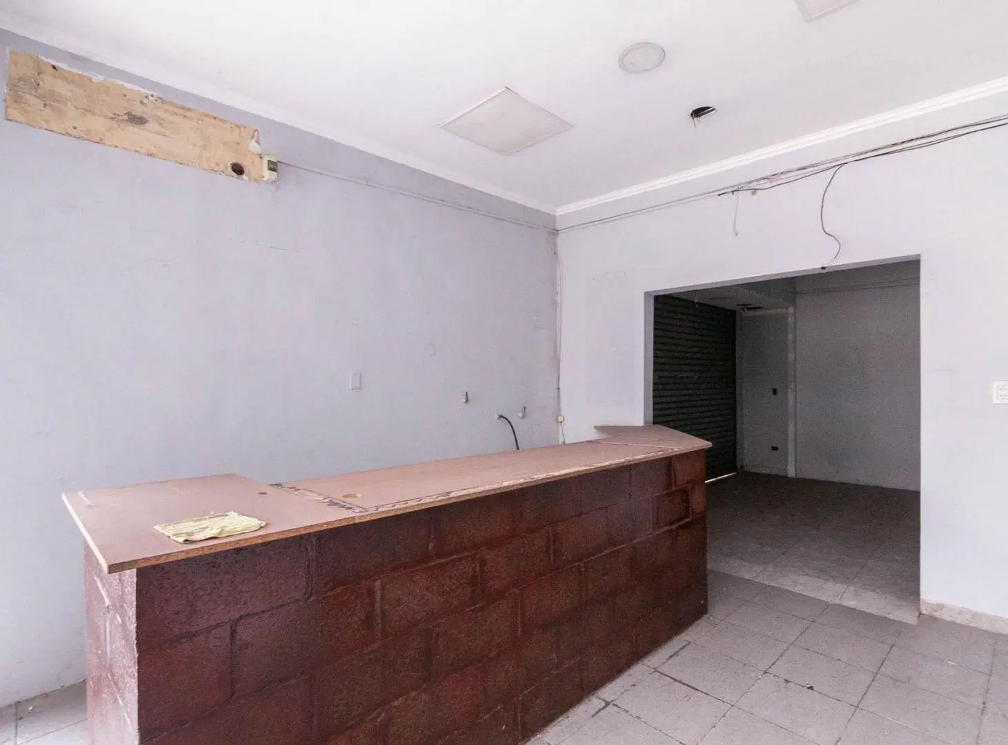 ALQUILER IMPORTANTE ESQUINA LANUS OESTE 200M2 3