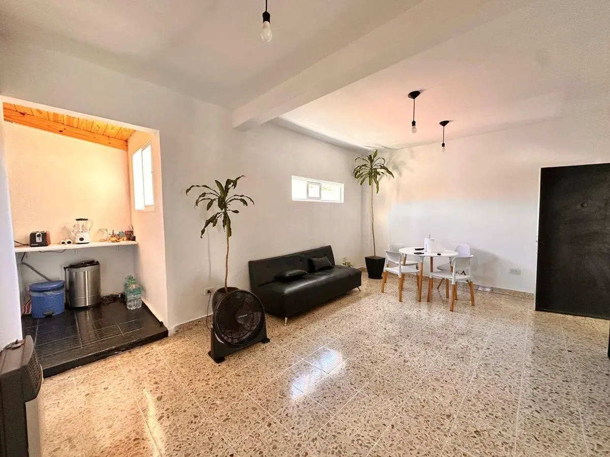 VENTA PH 3 AMBIENTES FLORES CON TERRAZA-Apto cred 2
