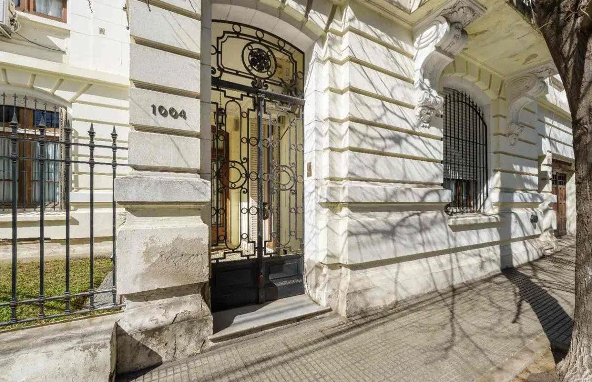 Casa 9 ambientes con Cochera 2