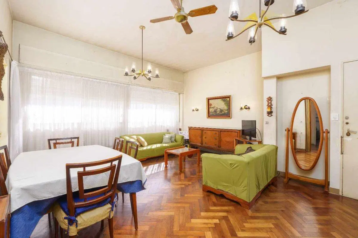 Venta Dpto SemiPiso 4Amb dos balcones. Apto prof. 4