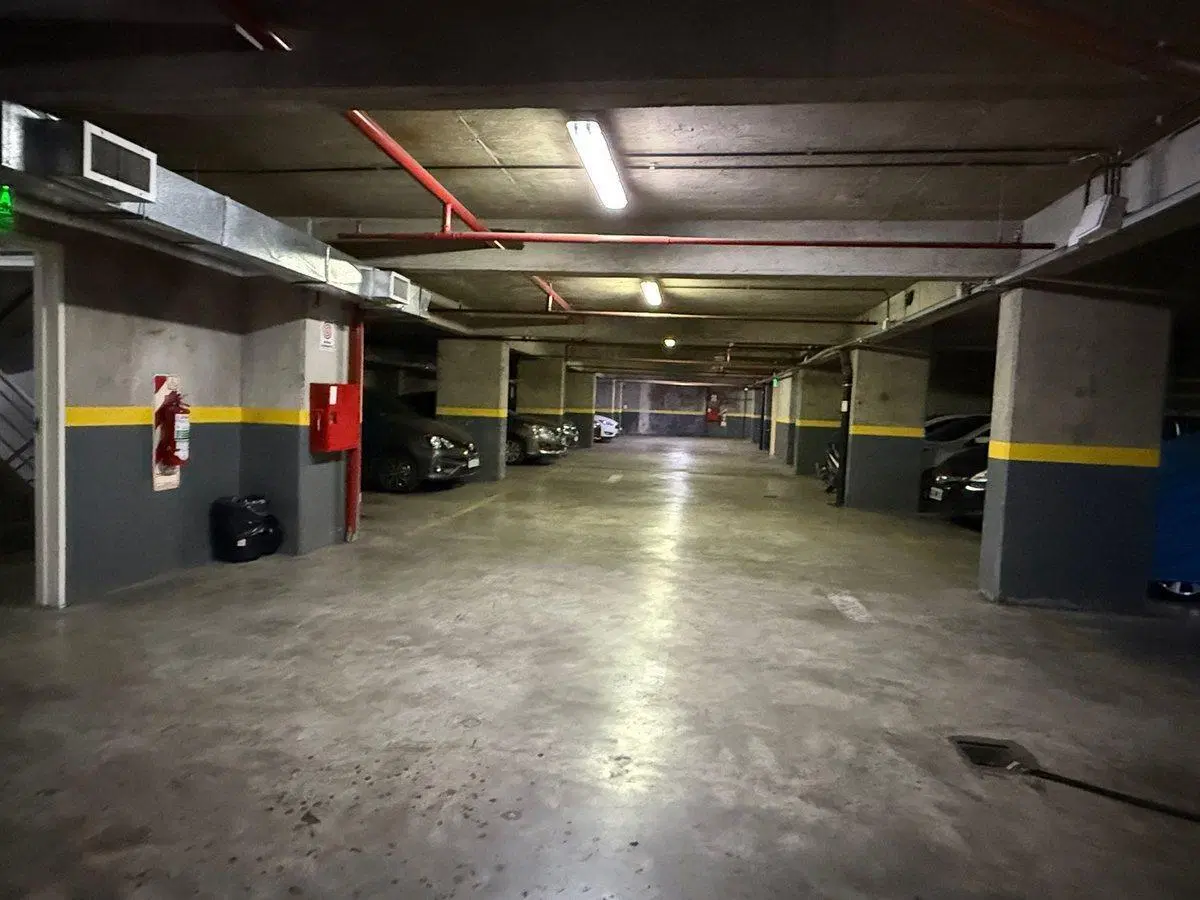 VENTA COCHERA CUBIERTA EXCELENTE UBICACION PALERMO 4