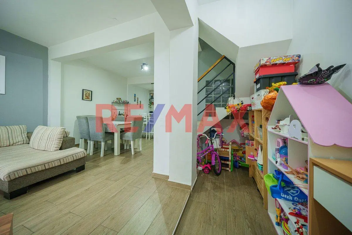 VENTA CASA LOTE PROPIO. TERRAZA. QUINCHO. LA BOCA 5