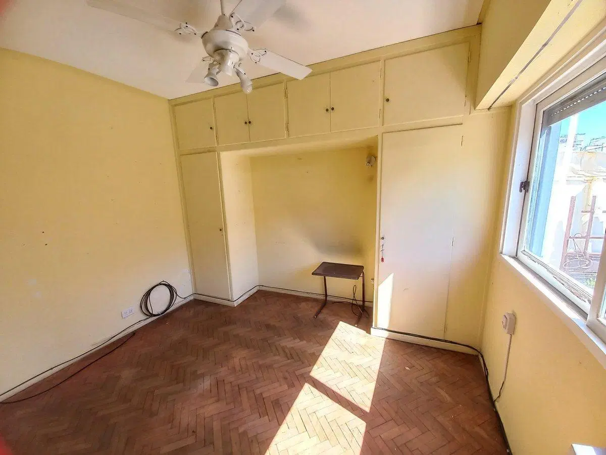 Venta dpto 4 amb Balcón aterrazado. French 2300 5