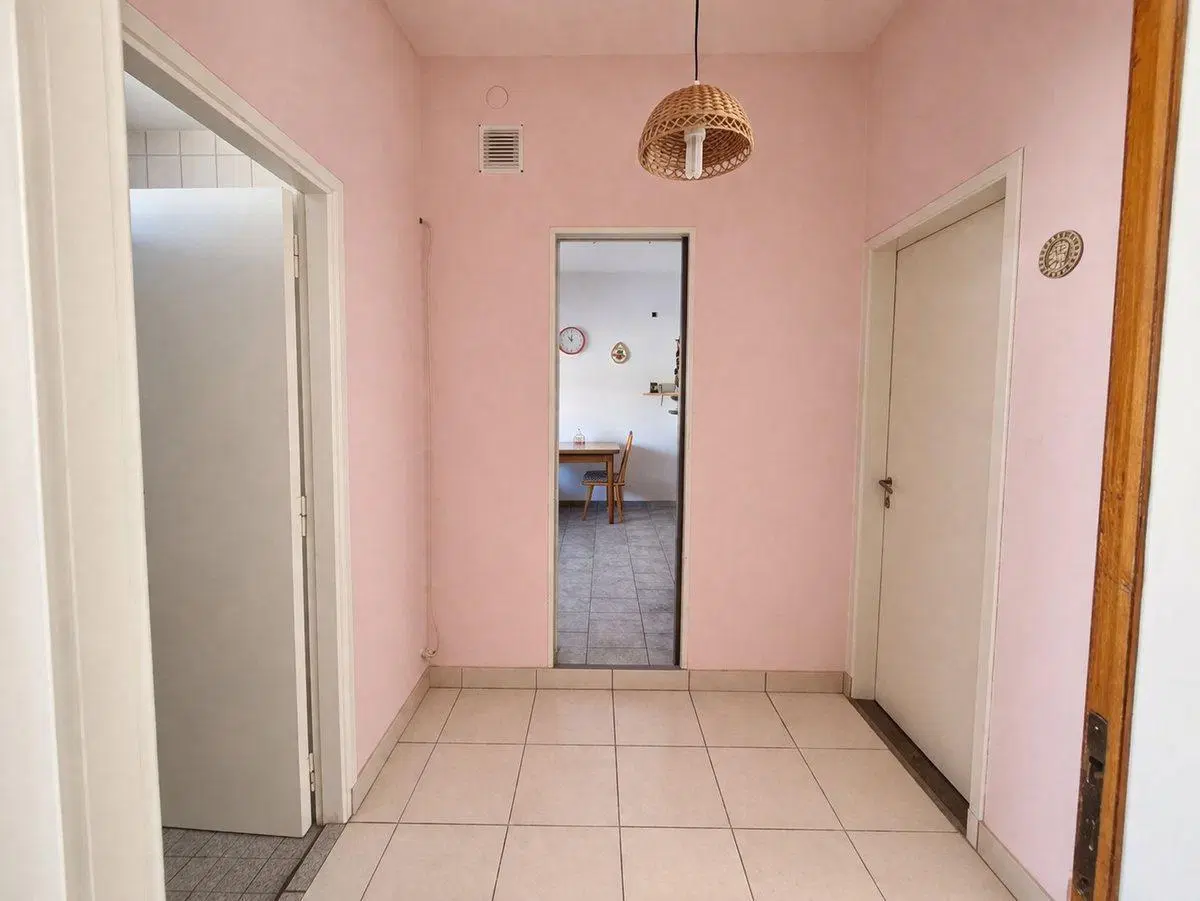 VENDEMOS CASA 3 AMB. EN PB C/PATIO - V. LUZURIAGA 4