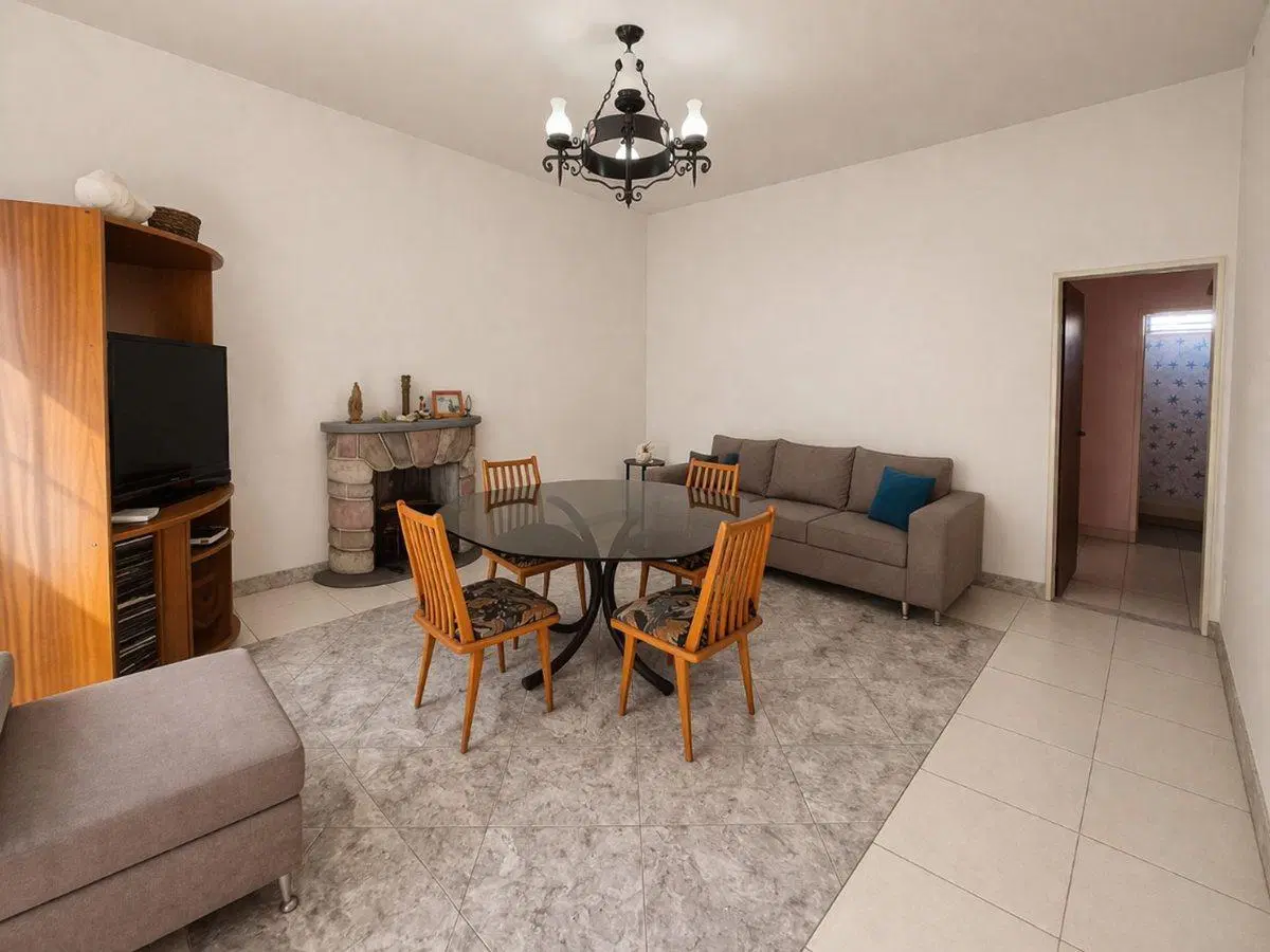 VENDEMOS CASA 3 AMB. EN PB C/PATIO - V. LUZURIAGA 2