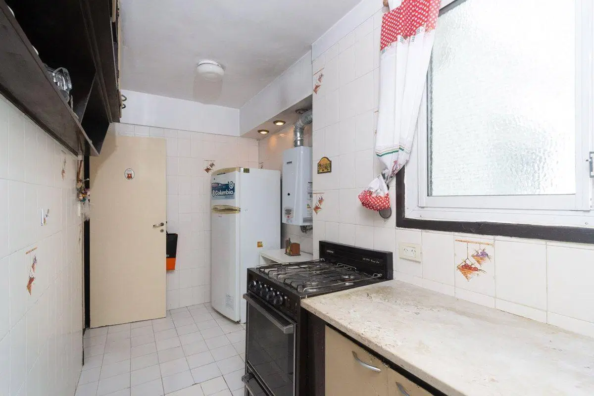 3 ambientes con dependencia en barrio Montserrat 5
