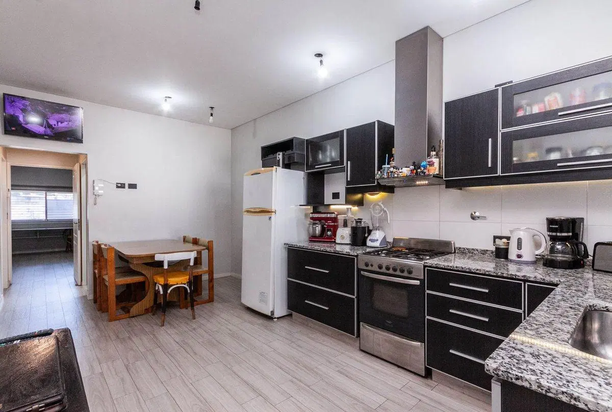 VENTA CASA 3 AMB REMODELADA A.CREDITO EN TEMPERLEY 2
