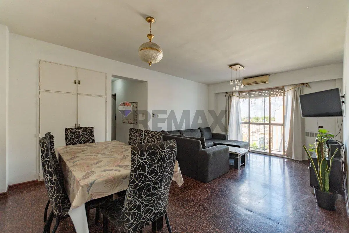 VENTA DPTO 3 AMB Y DEPENDENCIA PARQUE CHACABUCO 3
