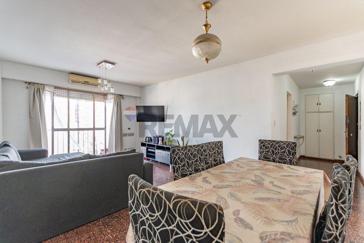 VENTA DPTO 3 AMB Y DEPENDENCIA PARQUE CHACABUCO