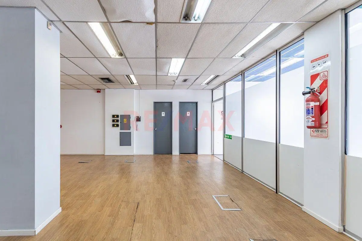 Venta edificio en Almagro 8