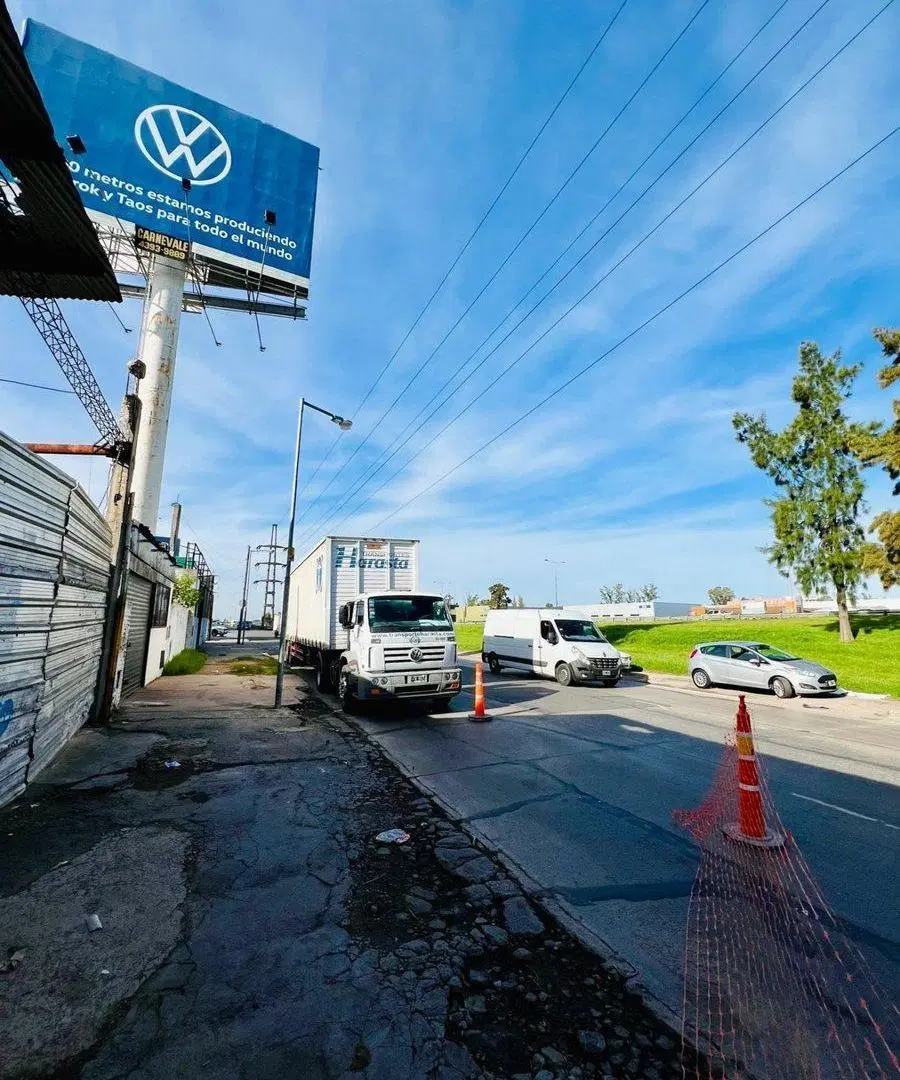 Local  Colectora Este Panamericana y Henry Ford 3