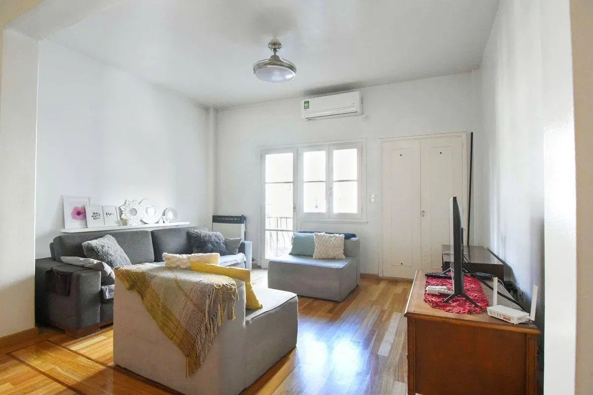 Departamento 3 amb c/dep. y balcón en Recoleta 3