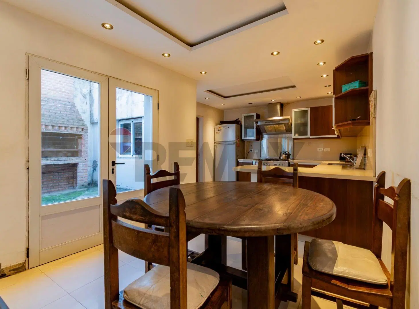 Venta casa con patio y parrilla en caballito norte 5