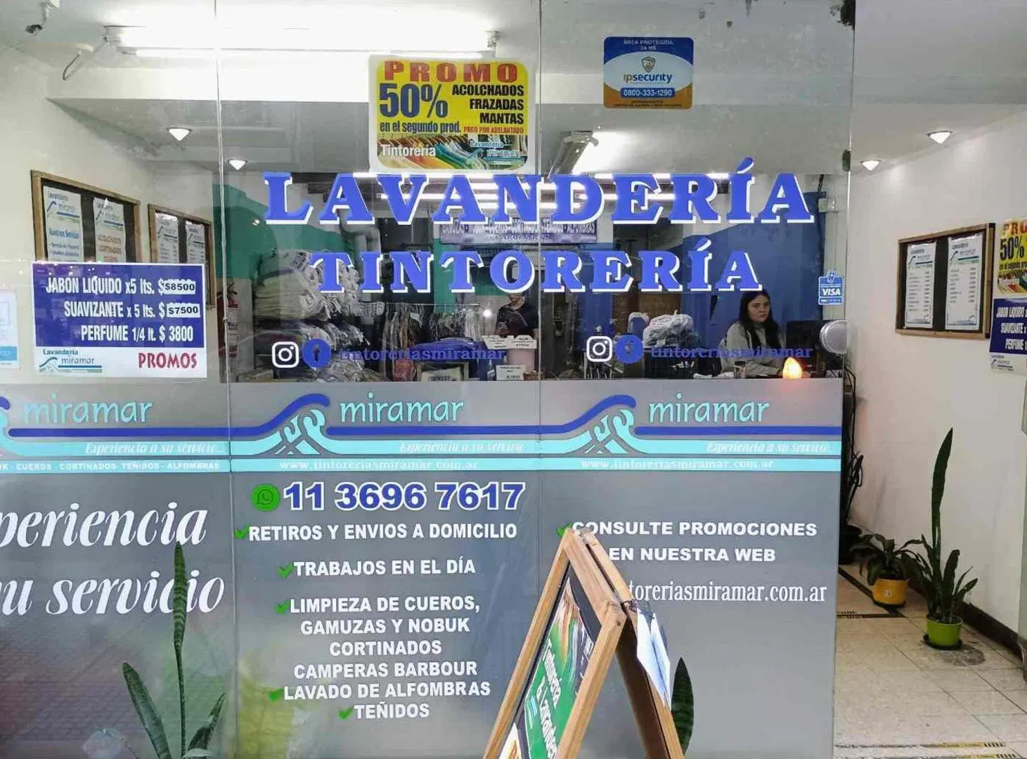VENTA LOCAL EN TRIBUNALES AL FRENTE 4