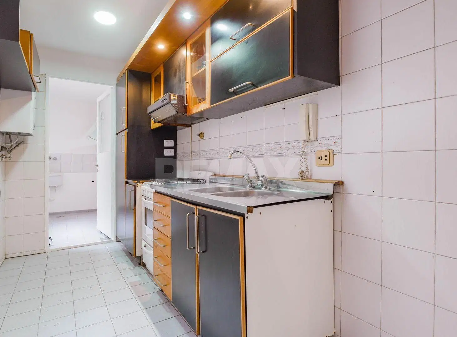 VENTA 3 AMB CON BALCON + COCHERA EN ALMAGRO 3