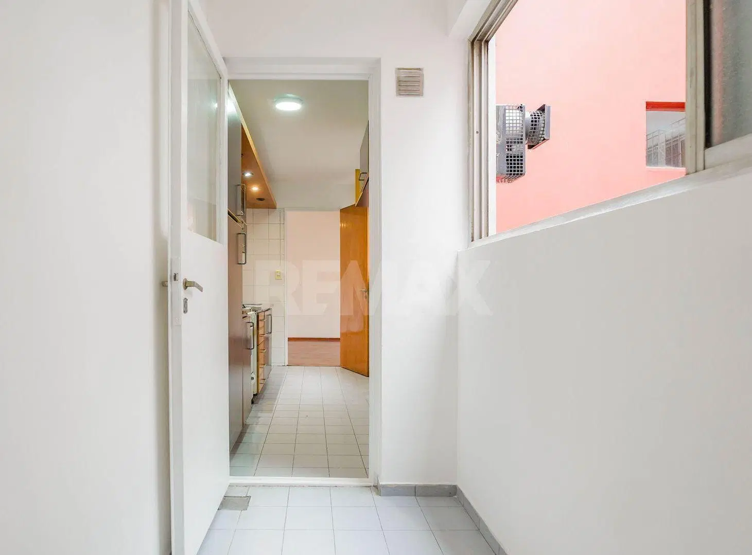 VENTA 3 AMB CON BALCON + COCHERA EN ALMAGRO 8