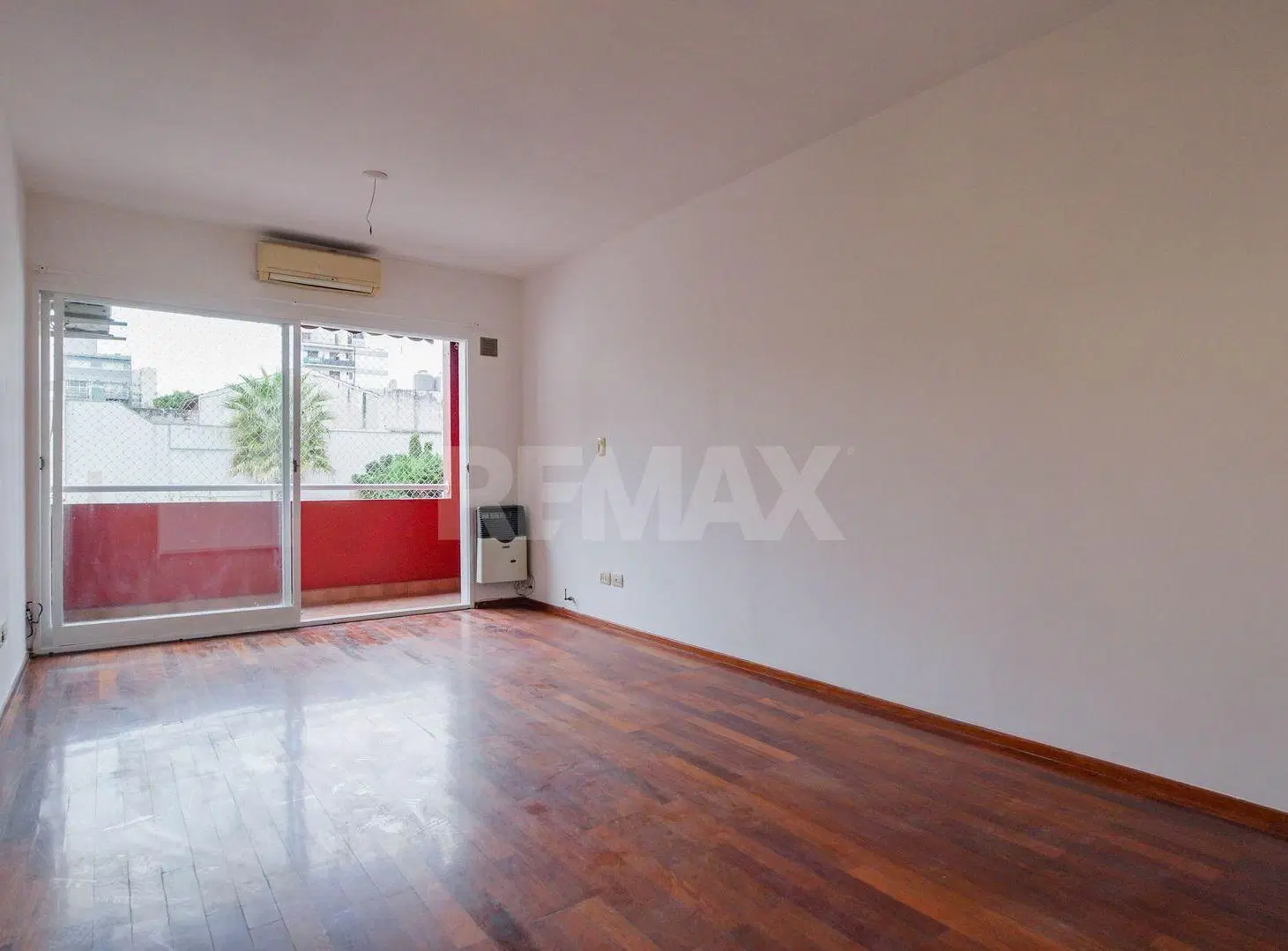VENTA 3 AMB CON BALCON + COCHERA EN ALMAGRO 2