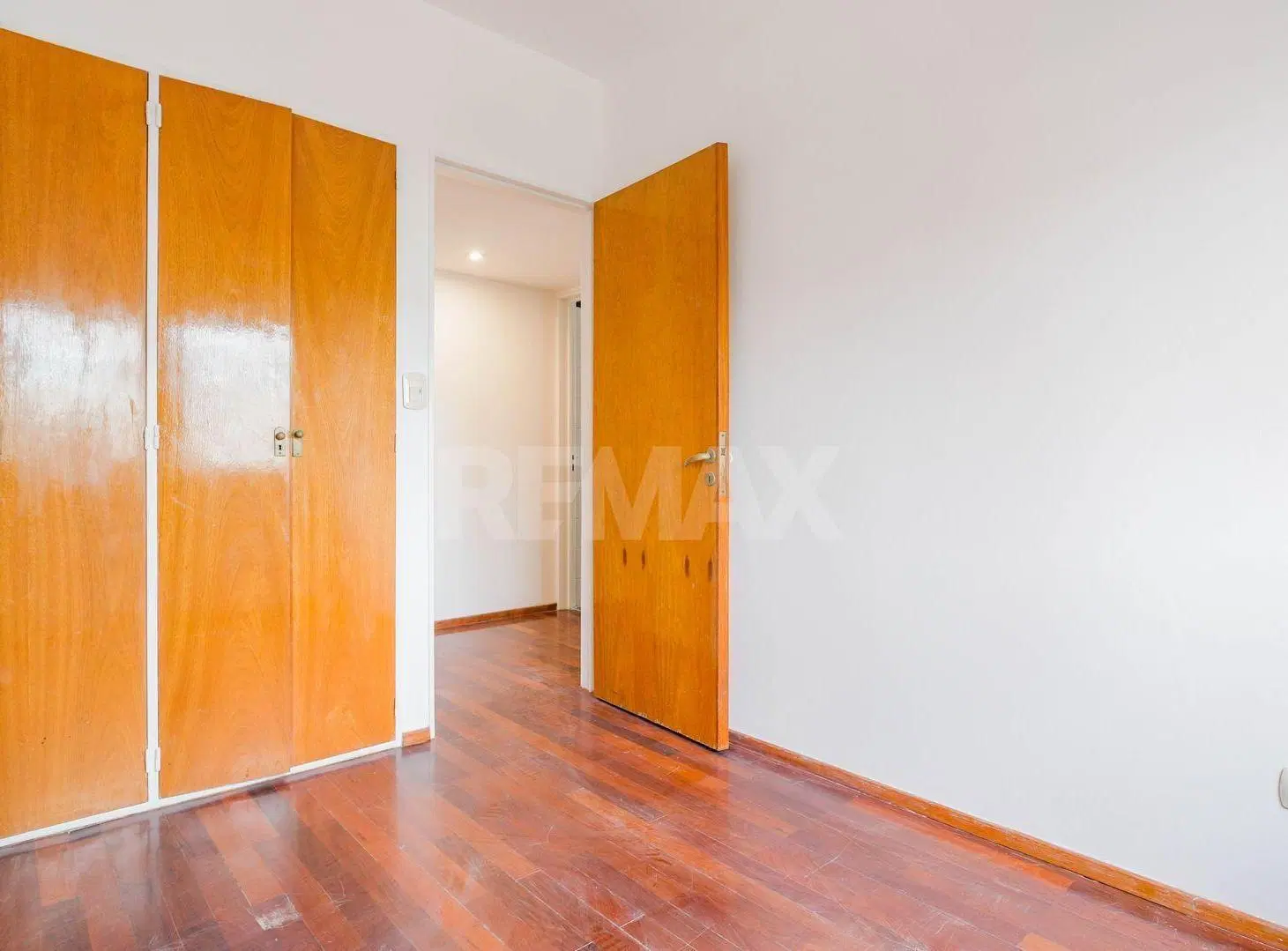 VENTA 3 AMB CON BALCON + COCHERA EN ALMAGRO 4