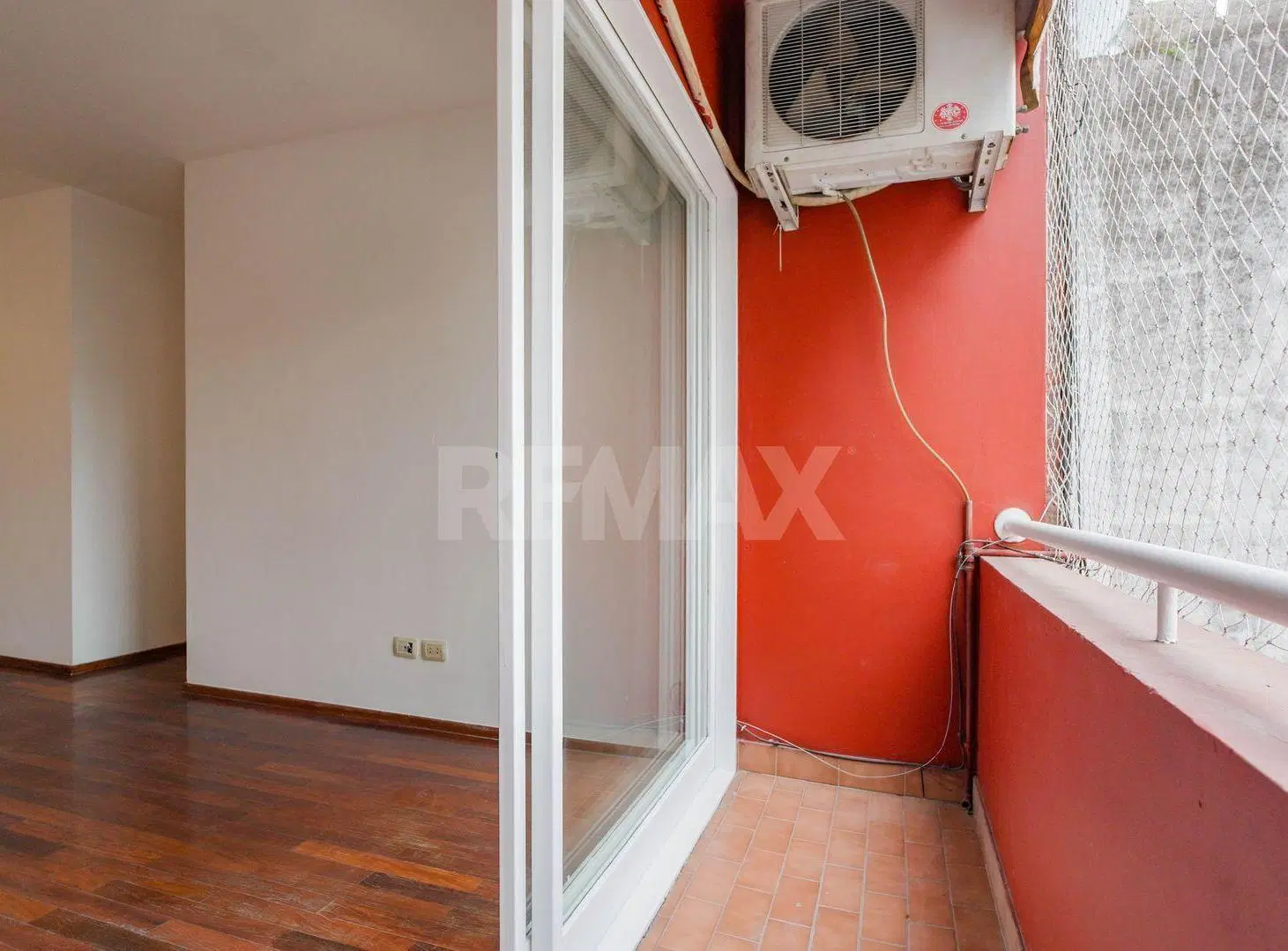VENTA 3 AMB CON BALCON + COCHERA EN ALMAGRO 5