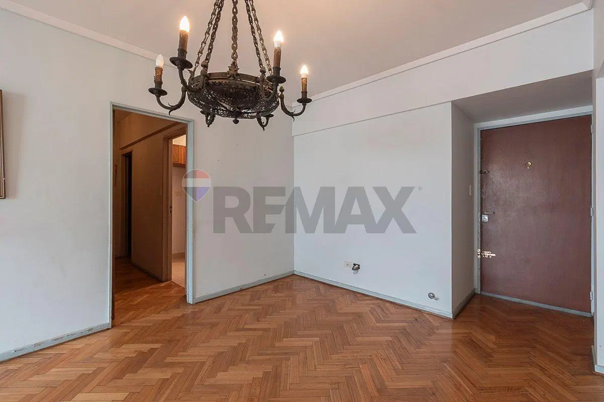 Venta departamento con balcón 4 amb. en Olivos 4