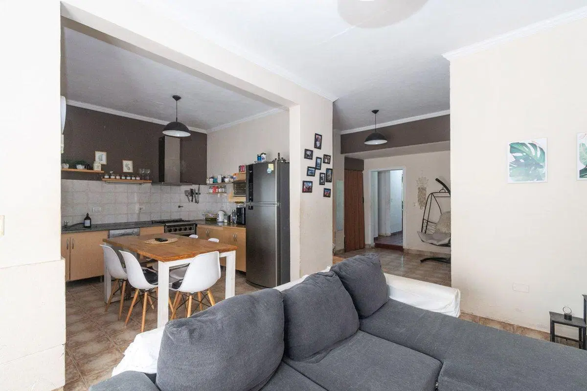 VENTA Casa 7 ambientes en Palomar 5