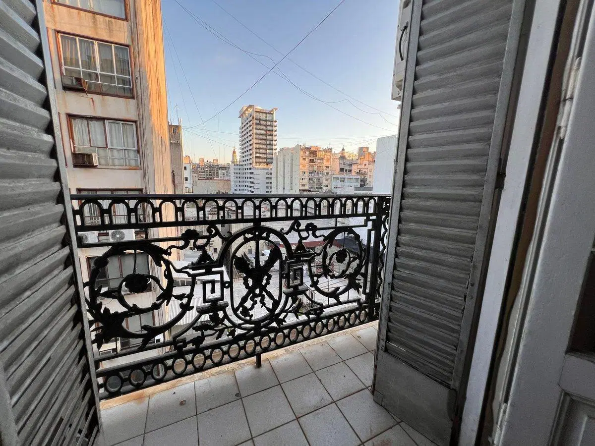 Venta semipiso en zona tribunales 3