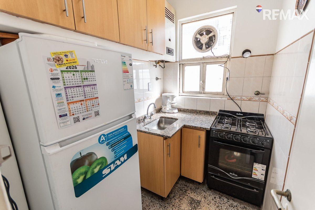 Foto de VENTA DEPTO 2 AMB CON BALCON CORRIDO, imagen 5