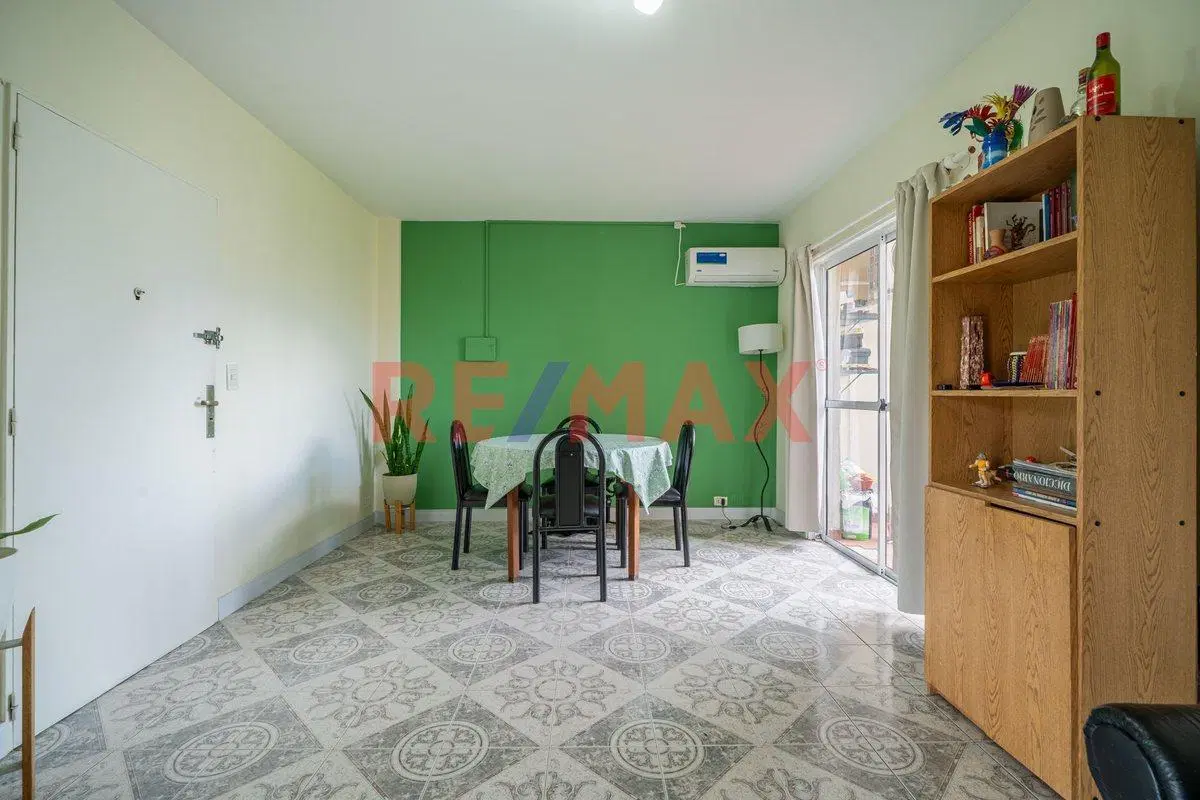 VENTA EXCELENTE Dpto. 4 AMB. EN BARRIO SAMORÉ 3