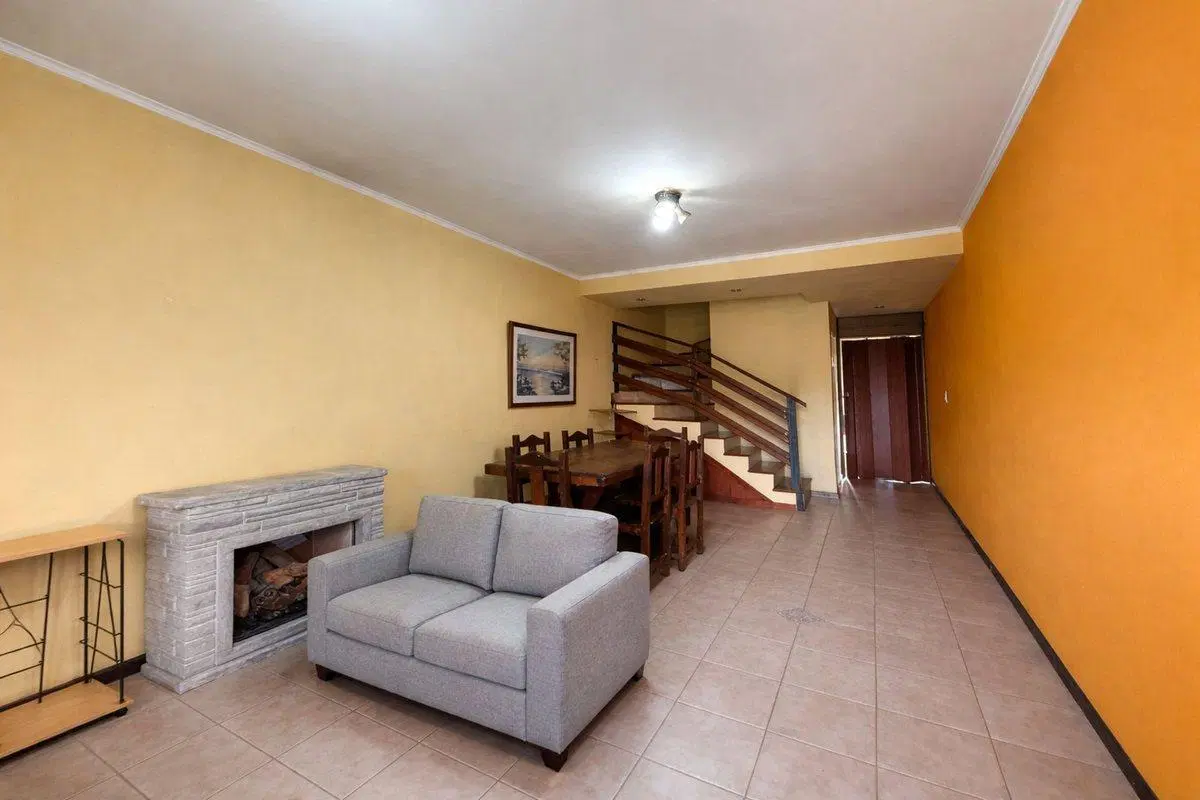 VENTA PH 3 AMB. C/ JARDÍN Y COCHERA .LANÚS.PERMUTA 3
