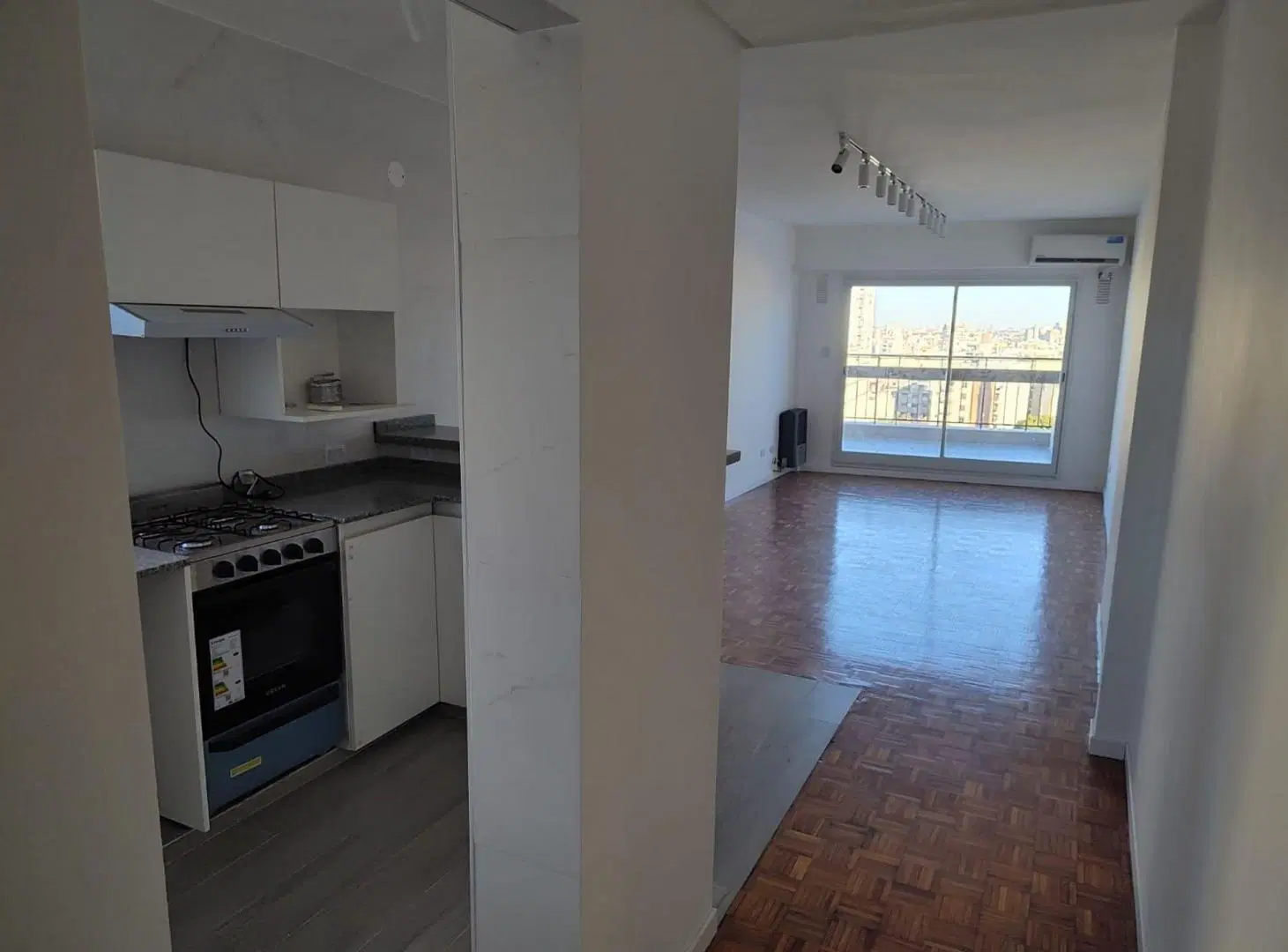 Alquiler dpto de 3 amb. balcón terraza. NUEVO 3