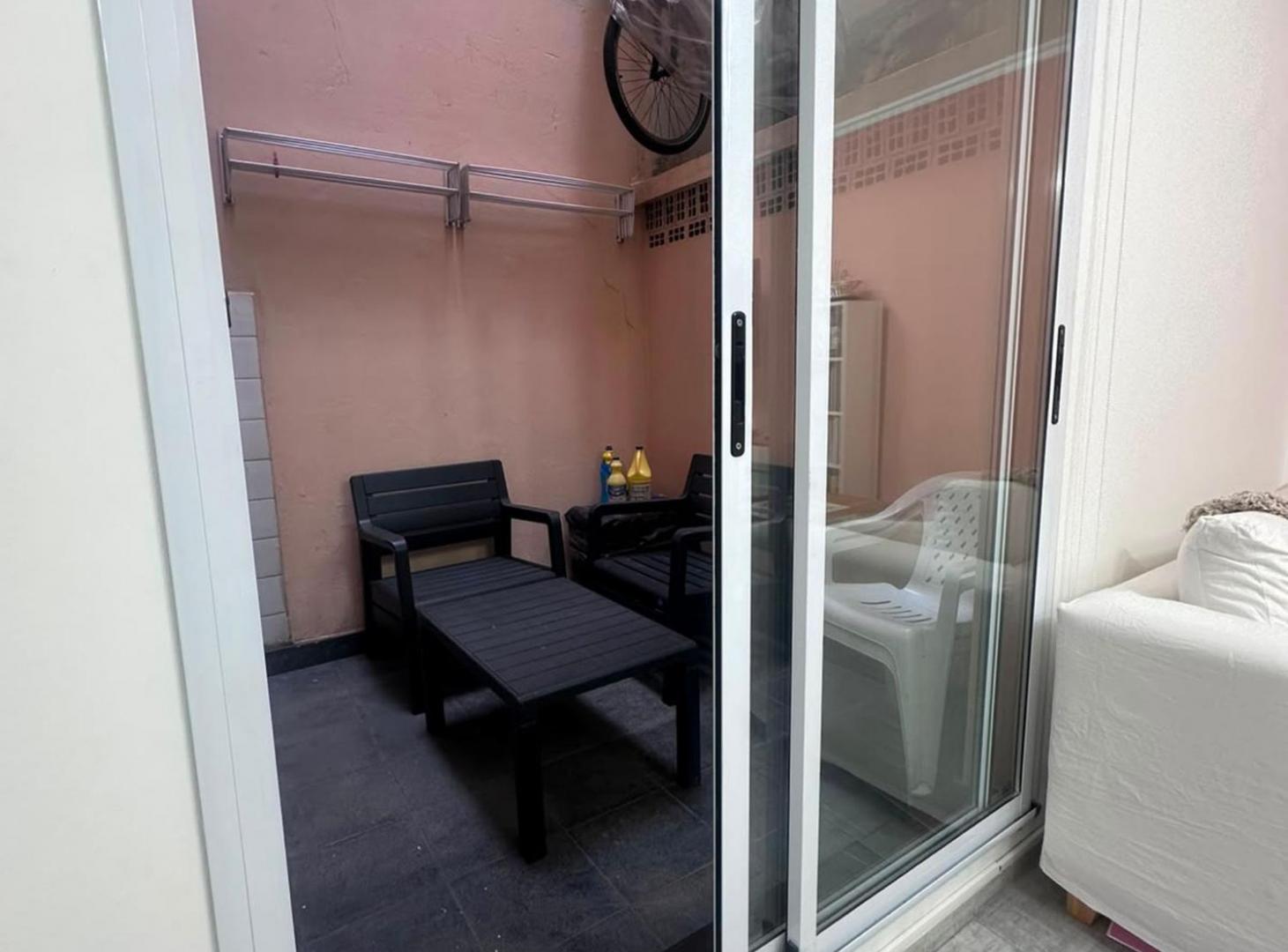 VENTA MONOAMBIENTE REMODELADO CON PATIO CABALLITO
