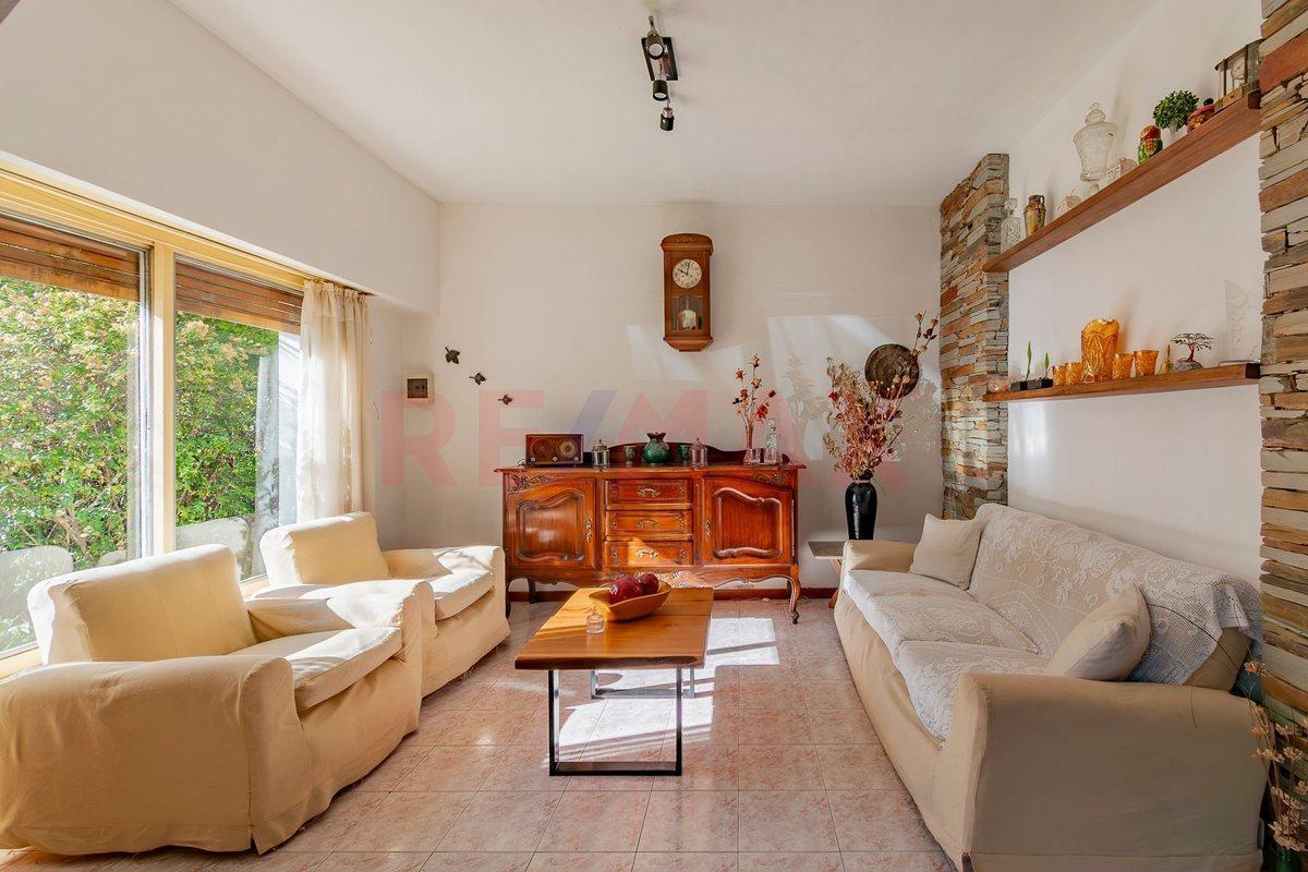 VENTA CASA 6 AMB. MUCHO SOL 3 COCHERAS PADUA SUR