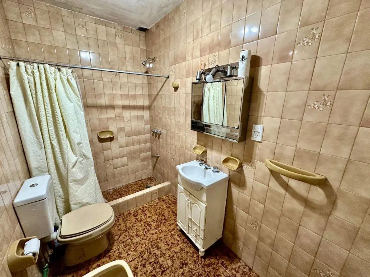 VENTA Casa Lote Propio - Mataderos 5