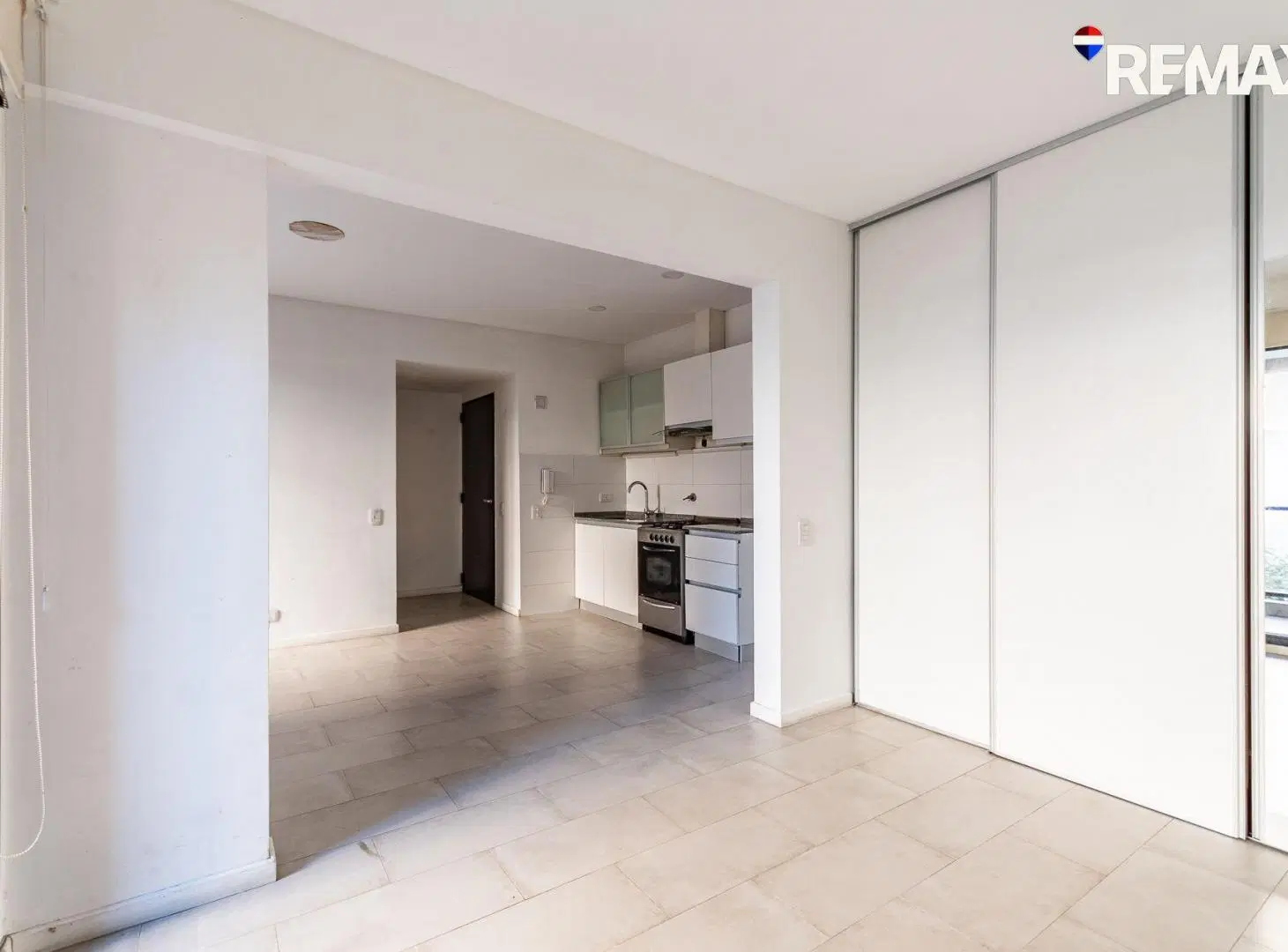 VENTA DEPARTAMENTO 2 AMBIENTES CON COCHERA 4